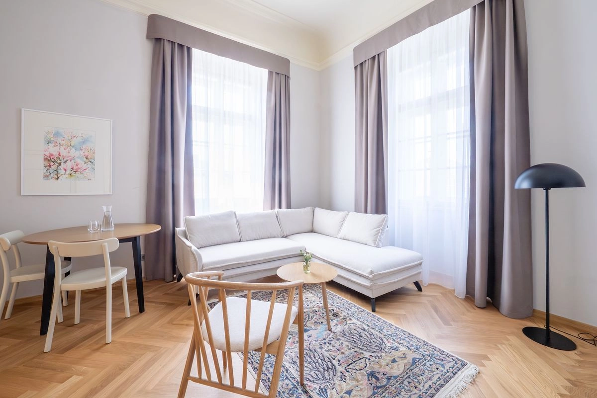 Světlý apartmán na Zámku Načeradec